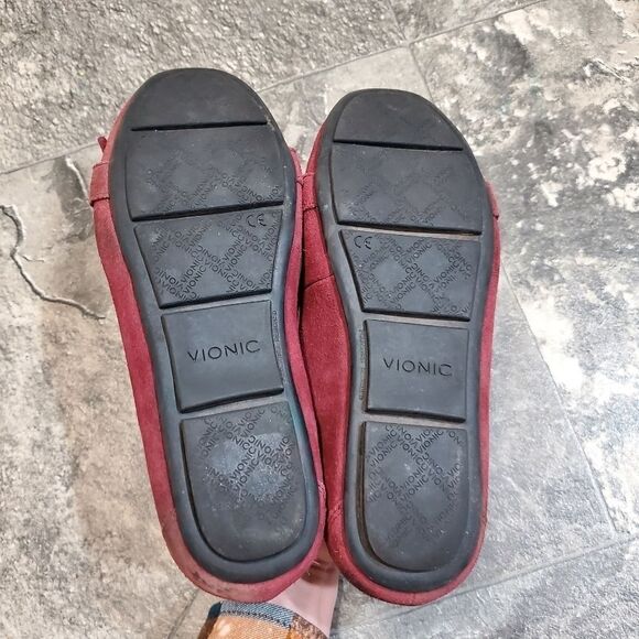 Vionic Orthaheel Thera Burgundy Wine Studded Stud Kiltie Fringe Moccasin Loafers - Picture 6 of 8